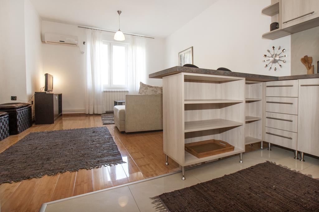 Apartment Rubin Dordegol Rum bild